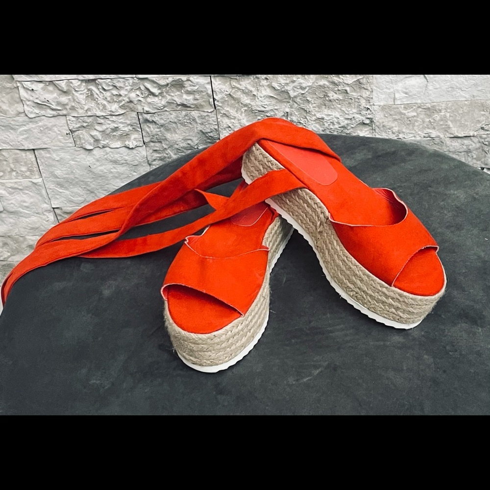 Color orange